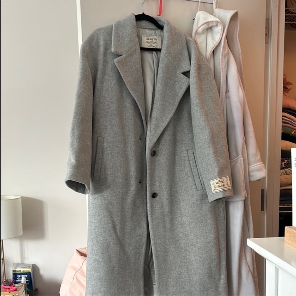 Aritzia Wilfred The Only Coat - Picture 4 of 6